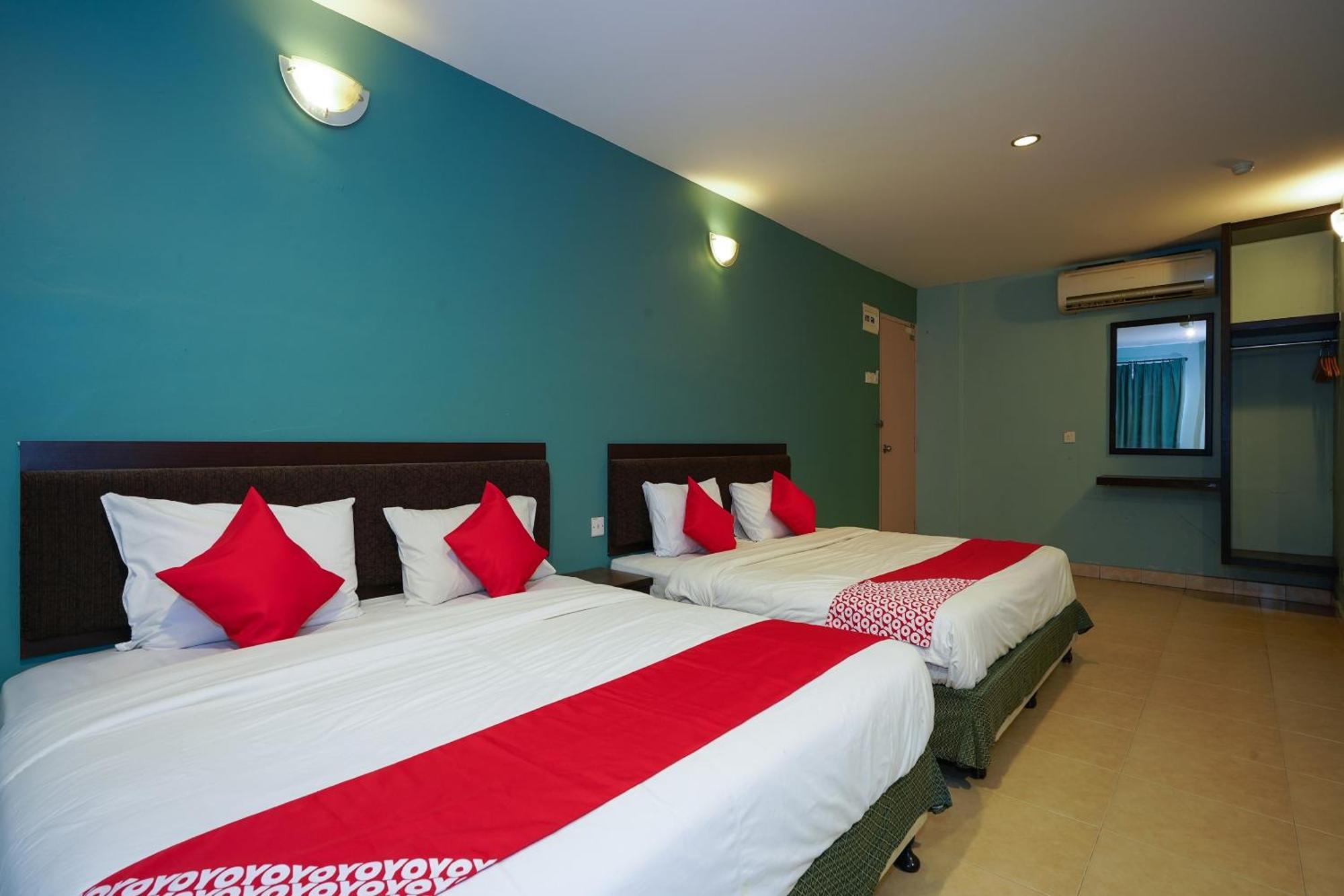 Hotel O Hotel Orchard Inn Lumut Bagian luar foto